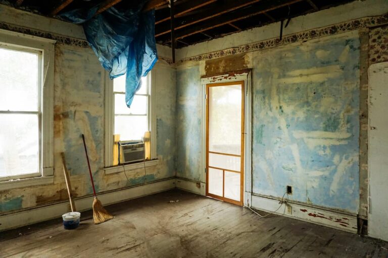 casa abandonada que ha sido objeto de Usurpación de vivienda