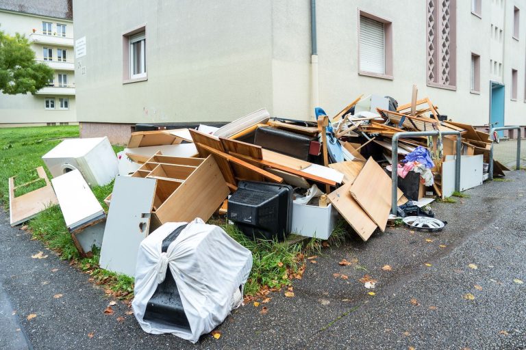 ¿Cómo reclamar los daños y desperfectos en mi vivienda de alquiler causados por el inquilino?