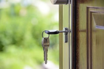 ¿En qué consiste puentear la comisión inmobiliaria en la venta de un piso?