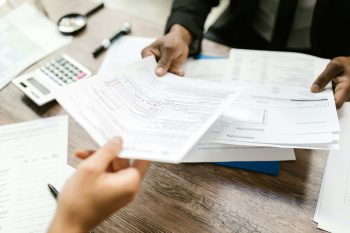 ¿Afectan las indemnizaciones por inclusión indebida en el ASNEF en la declaración de la renta 2023?